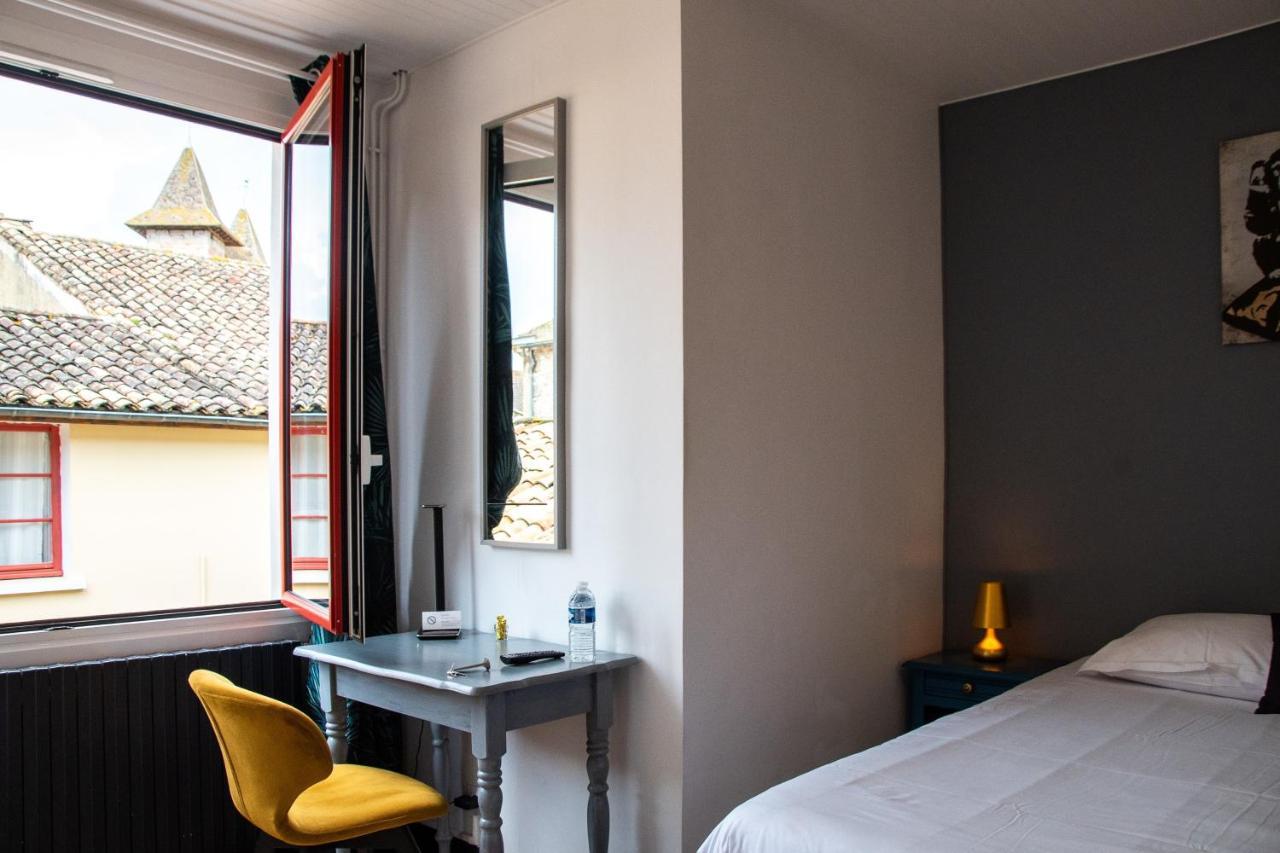 Hotel & Gastronomie - La Table De L'Europe Villeréal Eksteriør billede