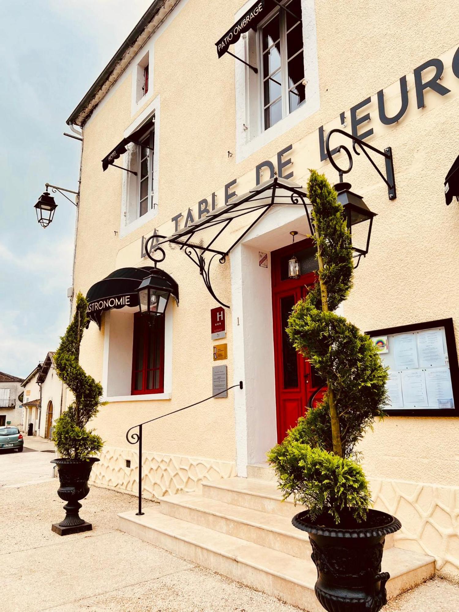 Hotel & Gastronomie - La Table De L'Europe Villeréal Eksteriør billede